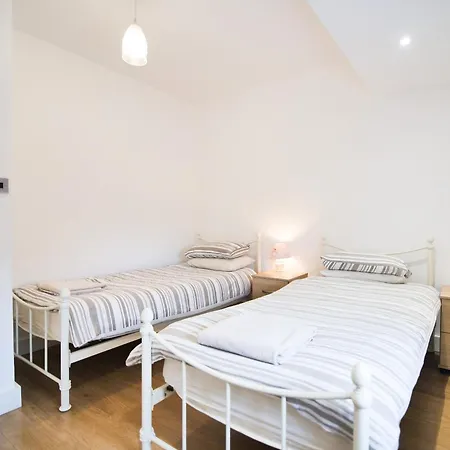 8 - Ukc3185 Semesterbostad *